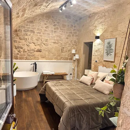 Bed and Breakfast Sisters 3*