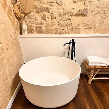 Sisters 3* Μπάρι