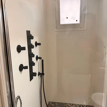 Bed & Breakfast Sisters 3*