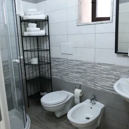 Bed and Breakfast Sisters 3*