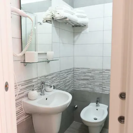 Bed & Breakfast Sisters 3*